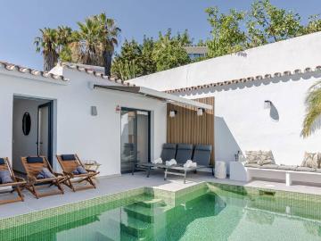 Exclusiva Villa / Chalet de 750 m2 en alquiler en Nueva Andalucia, Andalucía
