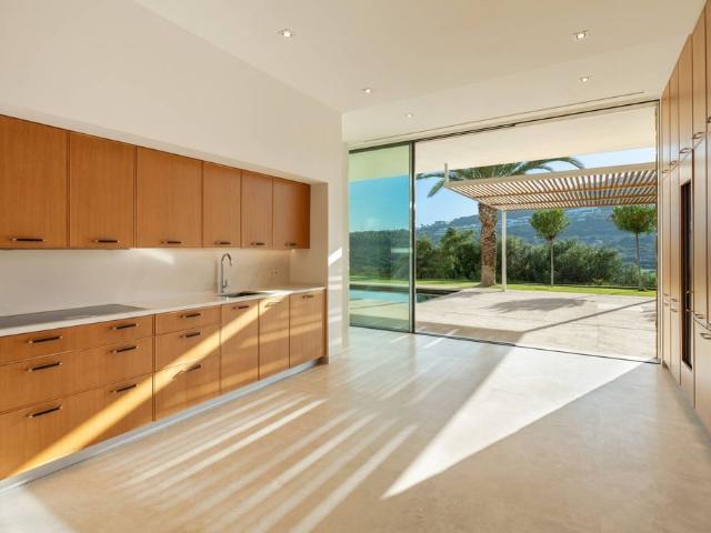 Exclusiva Villa / Chalet de 713 m2 en venta en Estepona, Andalucía