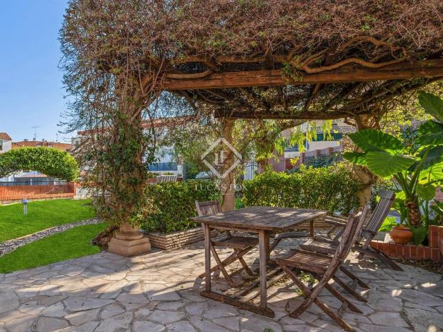 Villa / Chalet de lujo 726 m2 en venta, Tarragona, España
