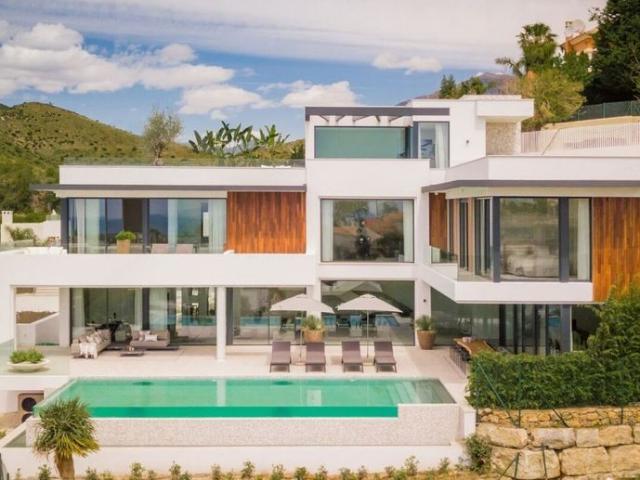 Exclusiva Villa / Chalet de 842 m2 en venta en Benahavís, España