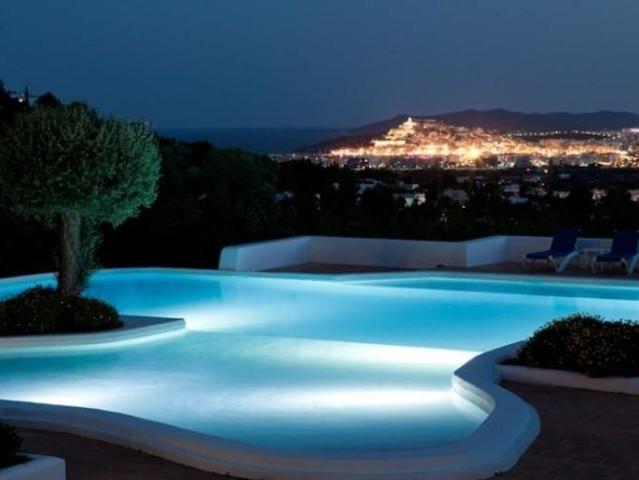 Exclusiva Villa / Chalet de 800 m2 en venta en Ibiza, Baleares
