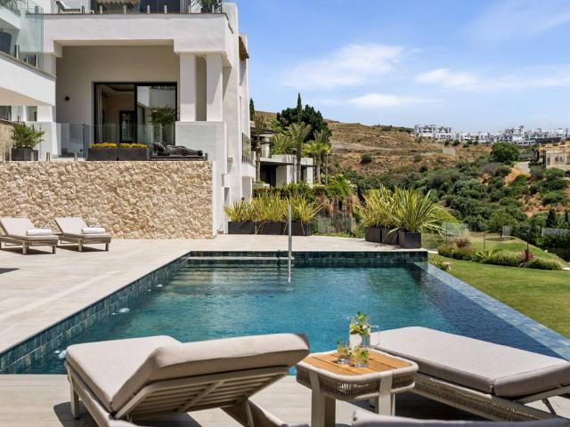 Exclusiva Villa / Chalet de 950 m2 en venta en Benahavís, Andalucía