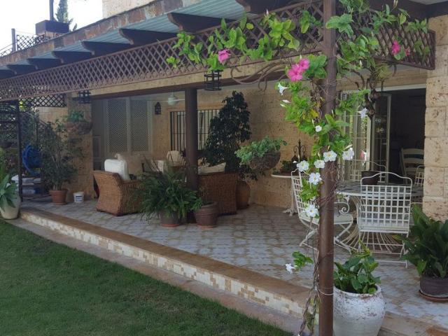 Exclusiva Villa / Chalet en alquiler Nueva Andalucia, España