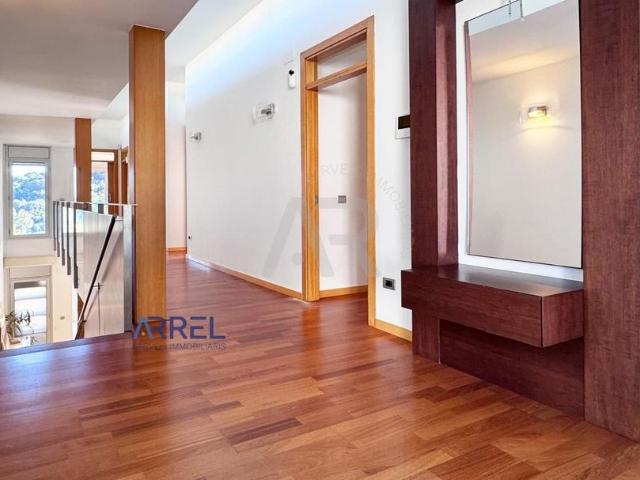 Villa / Chalet de lujo de 334 m2 en alquiler en Alella, Cataluña