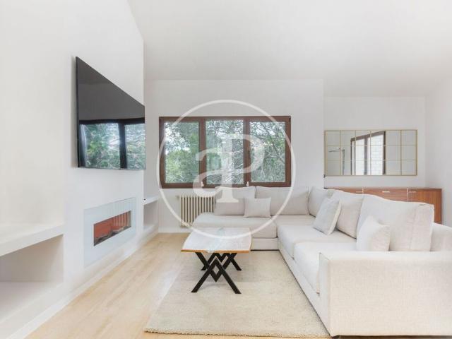 Exclusiva Villa / Chalet en alquiler Chiva, España