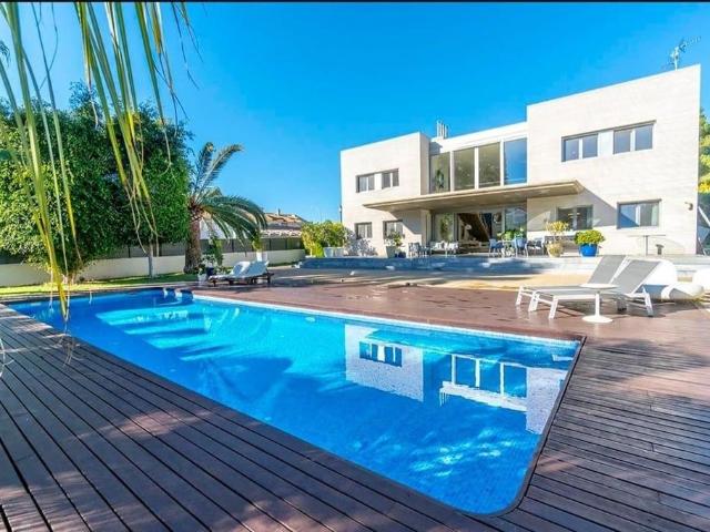 Exclusiva Villa / Chalet en alquiler Playas de Orihuela, España