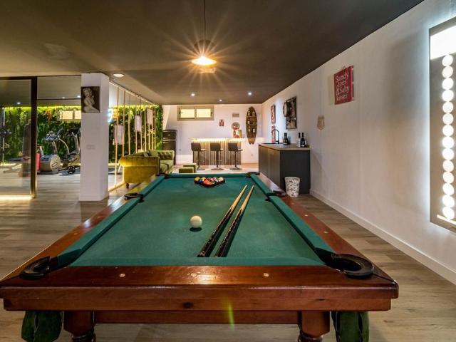 Exclusiva Villa / Chalet en alquiler Urbanización Marbella Este, España