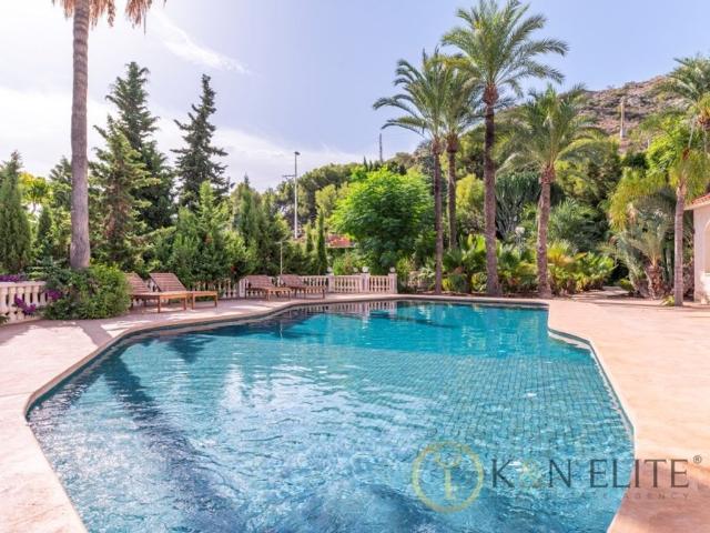 Villa / Chalet de lujo de 1290 m2 en Vistahermosa, Alicante, Provincia de Alicante, Comunidad Valenciana