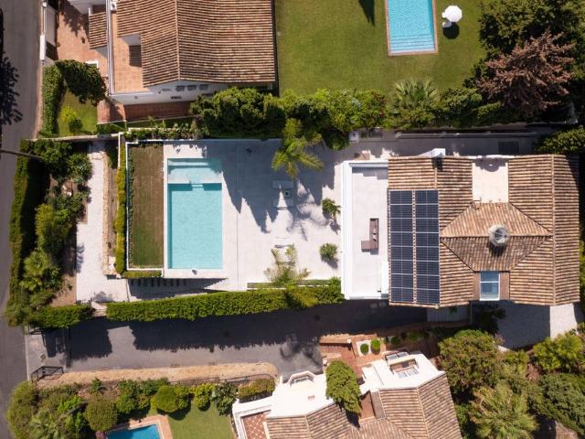 Exclusiva Villa / Chalet en venta Marbella, España