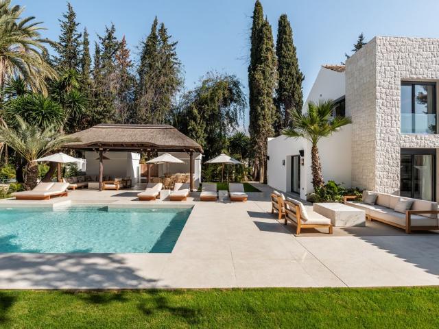 Exclusiva Villa / Chalet en venta Marbella, España