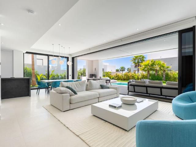 Exclusiva Villa / Chalet en venta Marbella, España