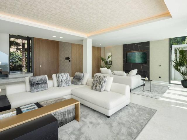 Exclusiva Villa / Chalet en venta Marbella, España