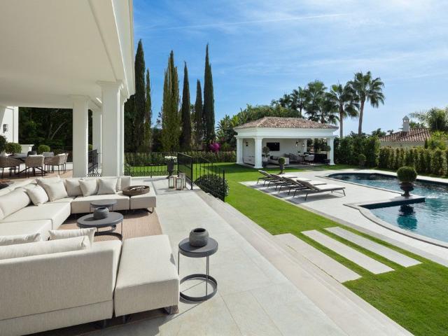Exclusiva Villa / Chalet en venta Marbella, España