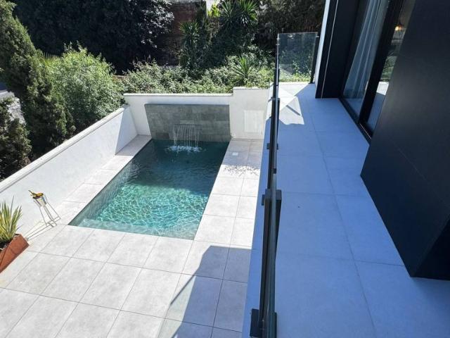 Exclusiva Villa / Chalet en venta Nueva Andalucia, España