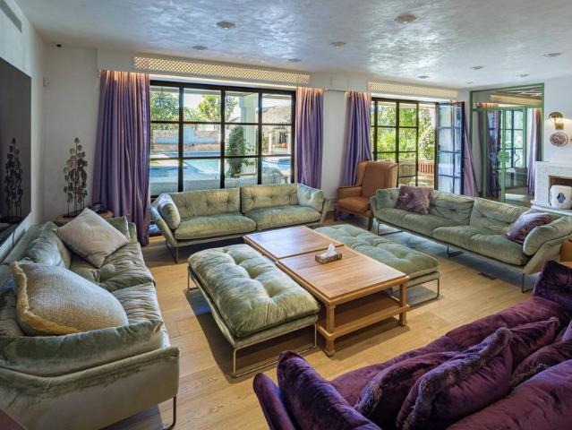 Exclusiva Villa / Chalet en venta Aloha, España
