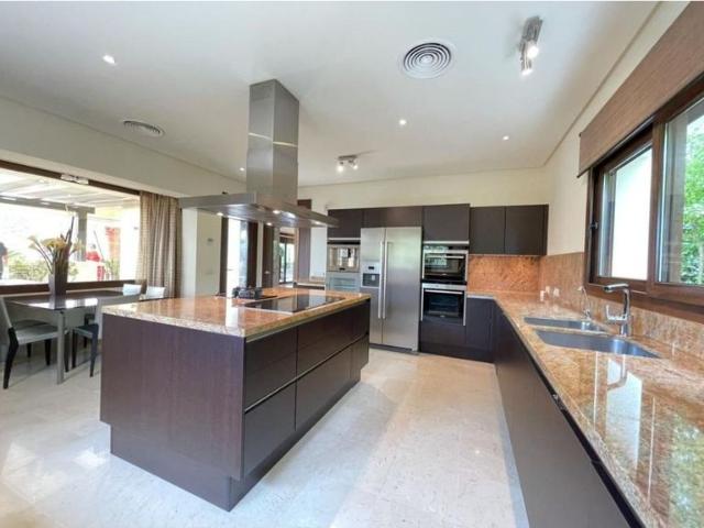 Exclusiva Villa / Chalet en venta Benahavís, España