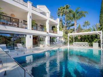Exclusiva Villa / Chalet en venta Benahavís, España