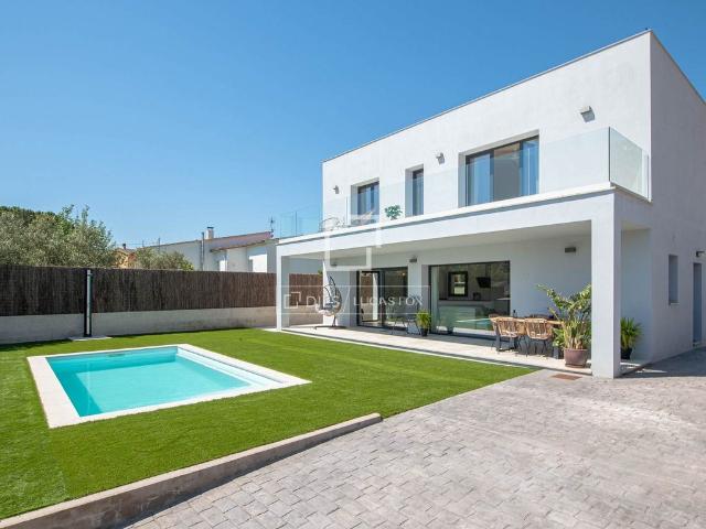 Exclusiva Villa / Chalet en venta Calonge, Cataluña