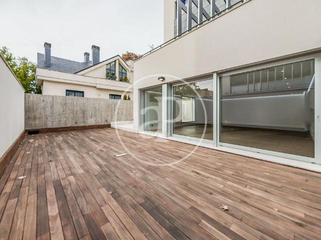Exclusiva Villa / Chalet en venta Ciudad Lineal, Comunidad de Madrid