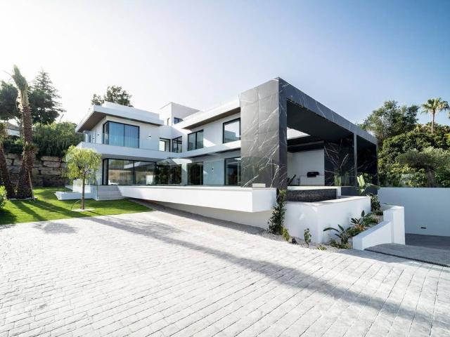 Exclusiva Villa / Chalet en venta Estepona, Andalucía