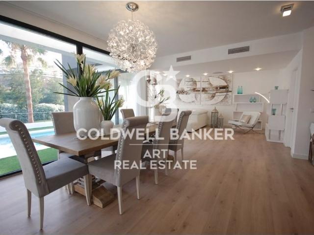 Villa / Chalet de lujo 159 m2 en venta, Estepona, Andalucía