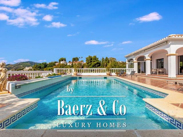 Exclusiva Villa / Chalet en venta Frigiliana, Andalucía