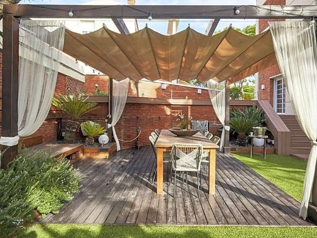 Exclusiva Villa / Chalet en venta Gavà, España