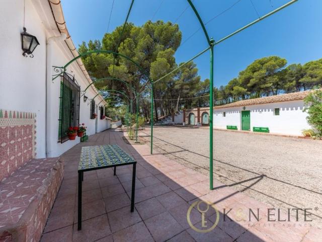 Exclusiva Villa / Chalet en venta Ibi, España