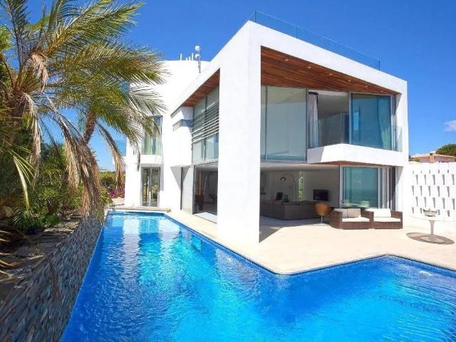 Exclusiva Villa / Chalet en venta Jávea, España