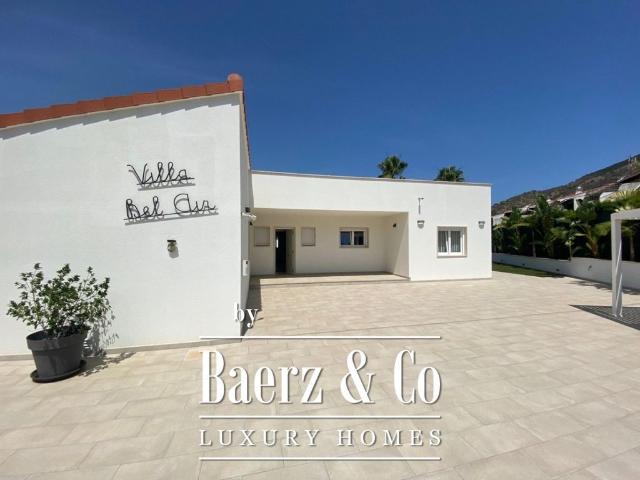 Exclusiva Villa / Chalet en venta L'Albir, España