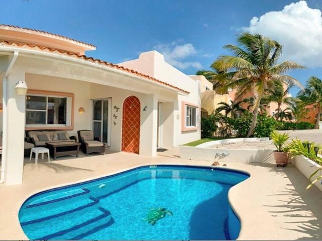 Exclusiva Villa / Chalet en venta Playa del Carmen, México