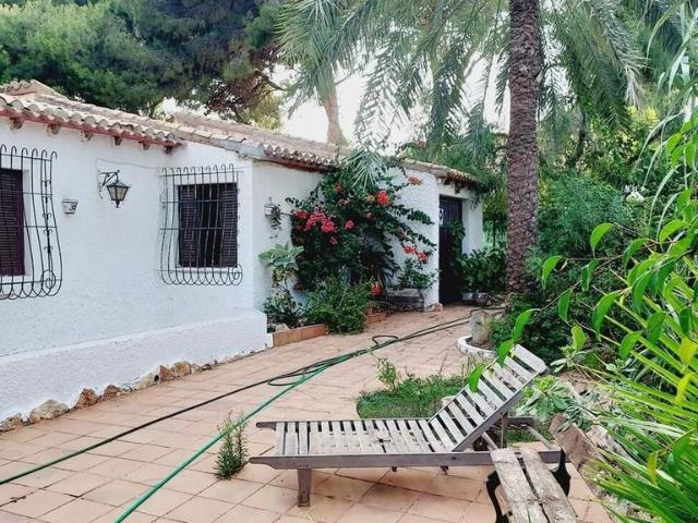 Exclusiva Villa / Chalet en venta Playas de Orihuela, España