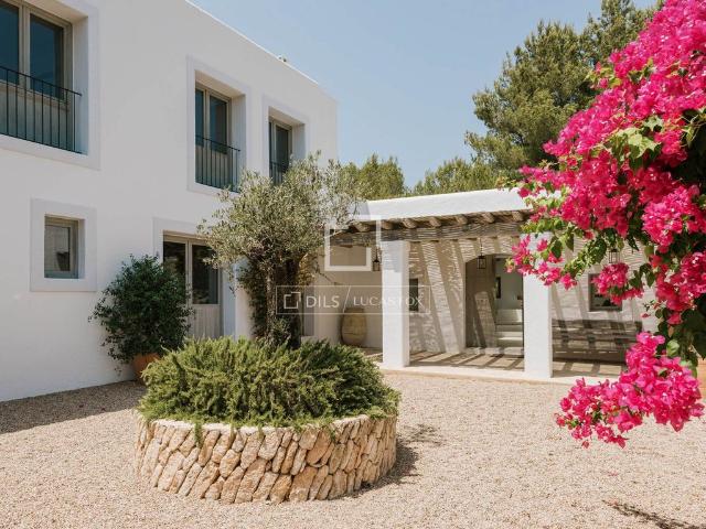Villa / Chalet de 517 m2 en venta en San Lorenzo de Balafia, Baleares