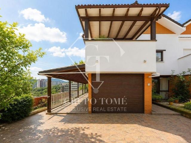 Exclusiva Villa / Chalet en venta San Sebastián, España