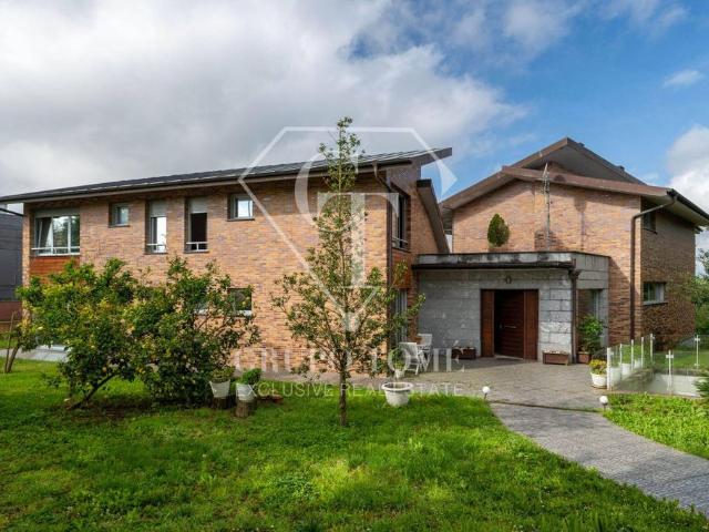 Exclusiva casa de 400 m2 en venta San Sebastián, España