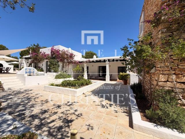 Exclusiva Villa / Chalet en venta Santa Eulalia del Río, España