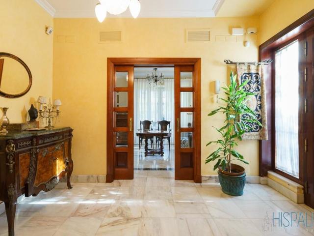 Exclusiva Villa / Chalet en venta Sevilla, Andalucía