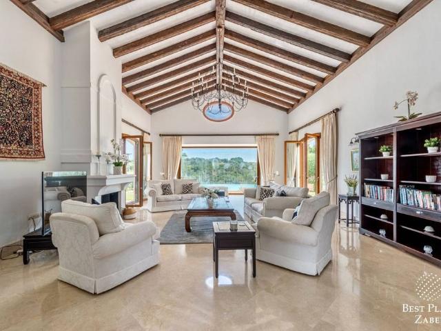 Exclusiva Villa / Chalet en venta Sotogrande, España