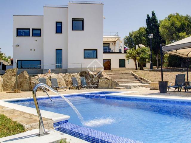 Exclusiva Villa / Chalet en venta Torredembarra, Cataluña