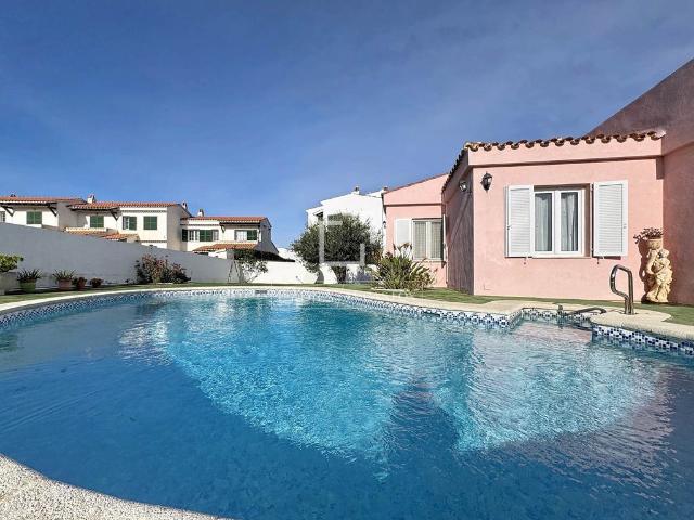 Exclusiva Villa / Chalet en venta Villacarlos, España