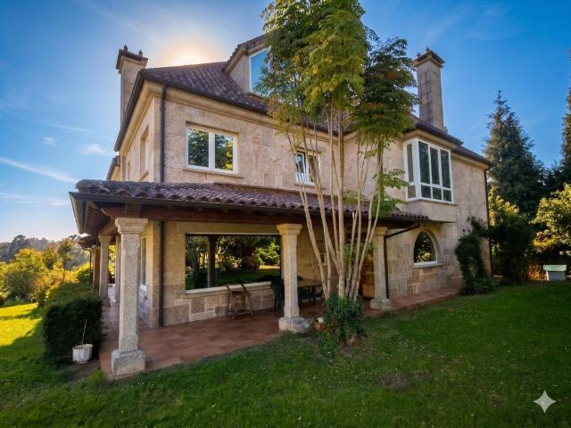 Exclusiva Villa / Chalet en venta Villarmayor, Galicia