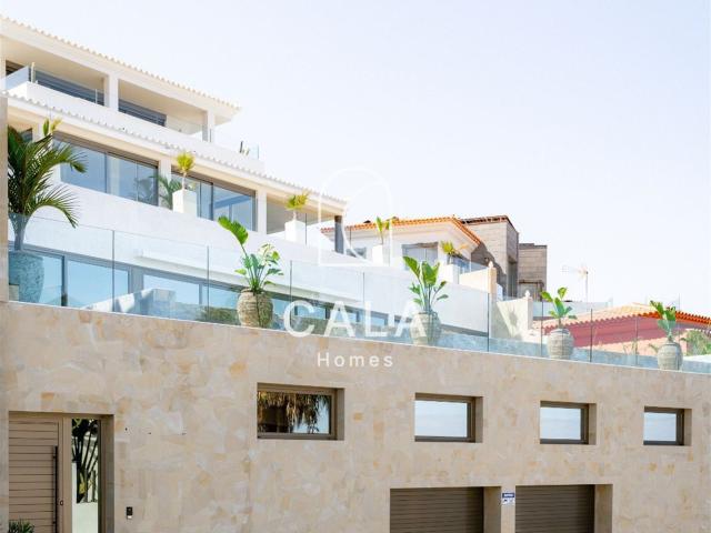 Villa Roka San Eugenio 650m² San Eugenio