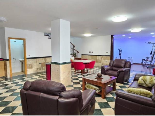 Exclusiva villa de lujo con finca privada a pocos minutos de Jumilla