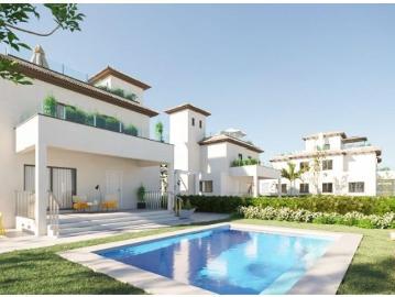 Exclusiva Villa de Lujo con Piscina Privada a Pocos Pasos de la Playa!