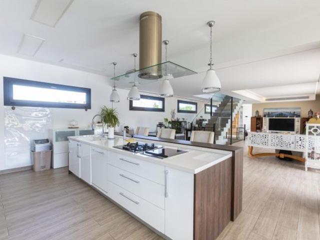 Exclusiva Villa de Lujo en carretera santa catalina con establos y picadero de caballos, Murcia