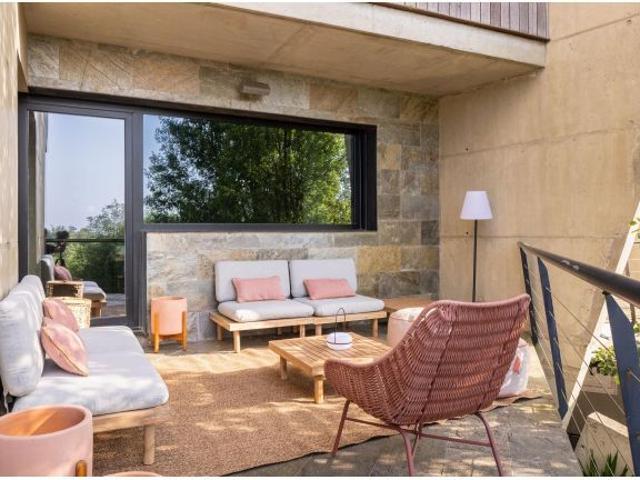 Exclusiva Villa de Lujo en Donostia con LICENCIA TURÍSTICA – Con Piscina, Jardín y Máximas Prestacio