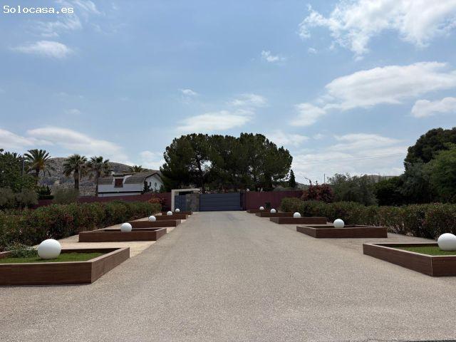 EXCLUSIVA VILLA DE LUJO EN ELDA LA JAUD ELEGANCIA, MODERNIDAD Y CONFORT EN ENTORNO RURAL