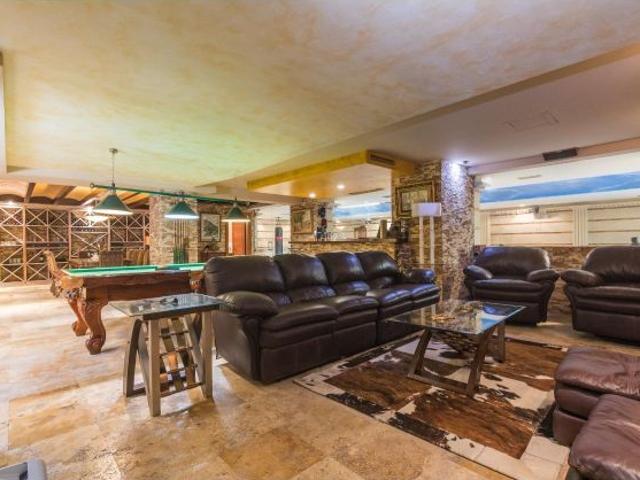Exclusiva villa en Elche, zona las Bayas Valverde