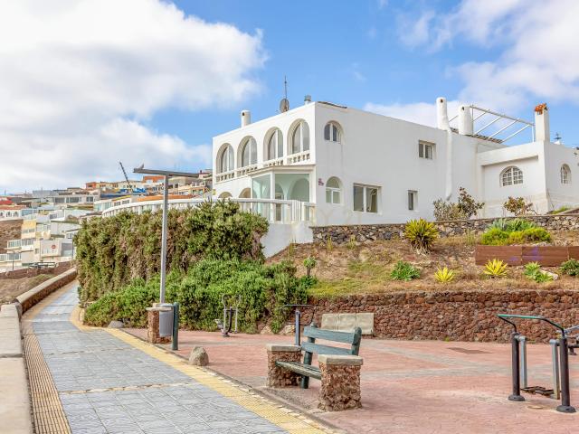 Exclusiva Villa en Playa del Hombre Telde