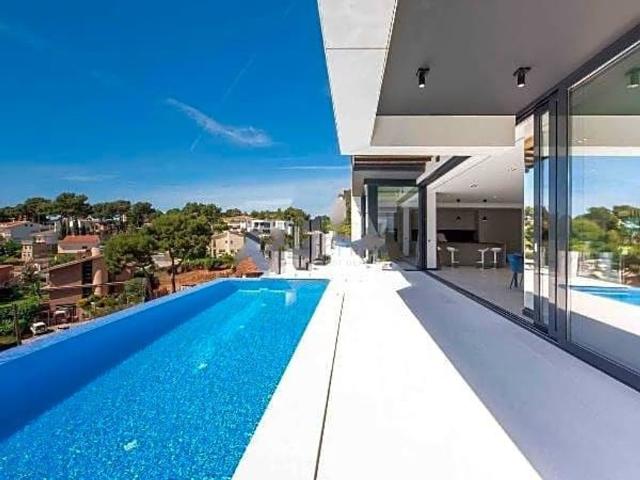 Exclusiva Villa en venta Castelldefels, Cataluña